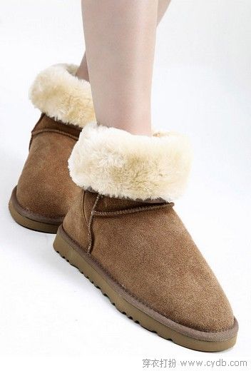 寒从脚起 雪地靴扮美送温暖