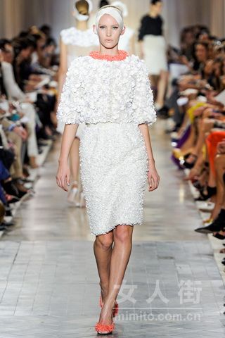 Giambattista Valli 2011秋冬高级定制秀